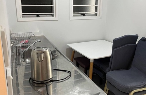 Auckland Apartment | 3 single and 2 sofa beds Studio Suite 7