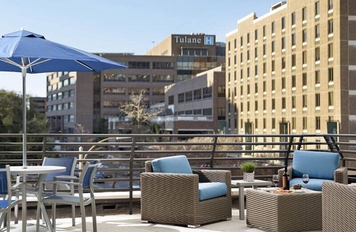 Central Business District Apartment | 3 Spacious Spaces! Family Break. Great Downtown Base near Lafayette Square