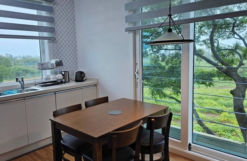 Hallim House | 3-story private house with a large field aside, 7 minutes to Sinchang Road!