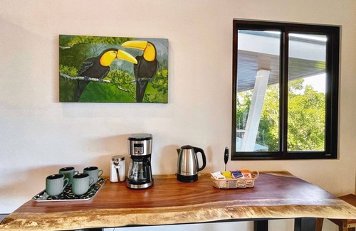 Lagunas de Baru House | 3 Suites-Amazing Views-Private pool-Near Dominical-Luxury-Wildlife-Enjoy!