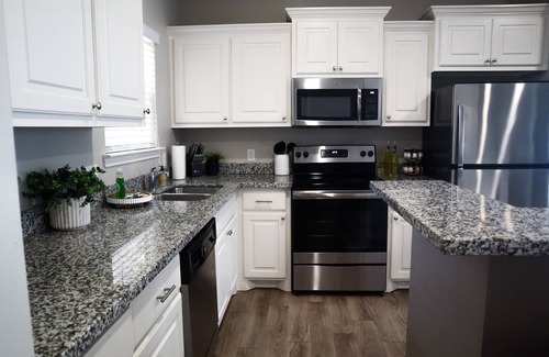 Lubbock House | 3 Suites Exec Townhouse West End