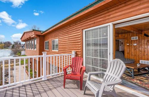 Mayfield House | 3 Units on Fife Lake with Hot Tub-Sleeps 18