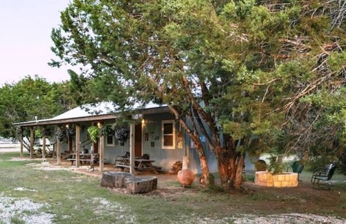 Bandera Cabin | #3~Wrangler~Bandera Tin Star~Bandera, TX.~Country
