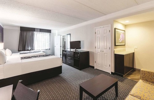 Arsenal House | 3 x 2 Double Beds ADA at La Quinta Inn by Wyndham San Antonio Downtown