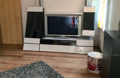 Ludwigshafen Apartment | 3-Zimmerferienwohnung, 70qm mit 2 Schlafräume und Balkon für max. 4 Personen
