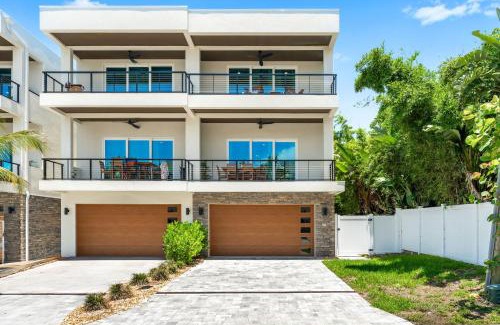 Indialantic By The Sea Villa | 30 8th Avenue