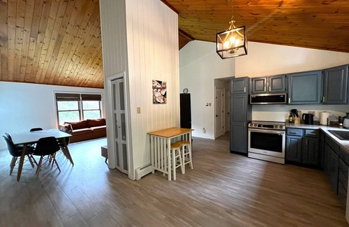 Freeport House | 30 Acres with Woodland Trails and Playground