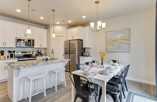 Lehi House | 30+ Day Discount! Pets! Great Location! Garage!