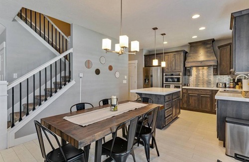 Herriman House | 30+ Day Heaven! Pets! Garage! Fenced Yard! Parks!