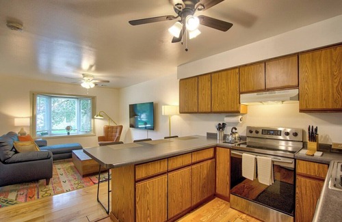 Spring Harbor House | 30 Day Minimum. Entire House, A/C, Washer & Dryer
