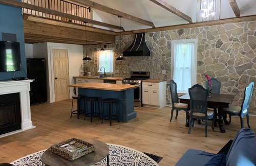 Nauvoo House | 30% Discount Sept-May! Nauvoo Blue! 30-DAYS OR MORE REQUIRED!