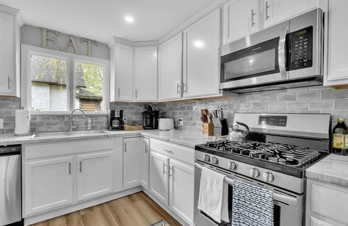 Angola House | 30 Miles to BUFF /OP | 4 BR Beach House