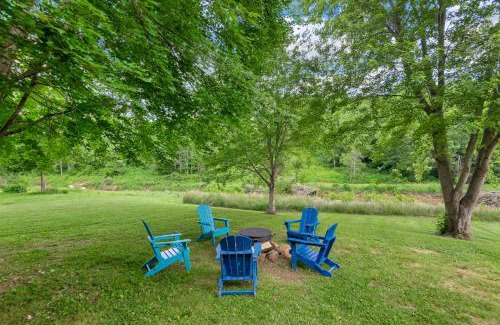 Todd House | 30 Mins to Boone, Fire Pit, Hot Tub, 3 porches, Dogs OK