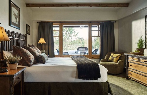 Lake Placid Resort | 30% off! AVAIL OCT 3rd-10th. 1BR @ Whiteface Lodge – LAKE PLACID, NY.