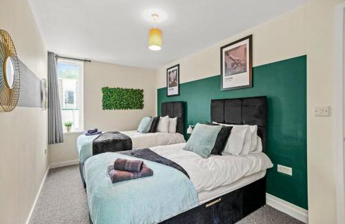 New Forest District Apartment | 30 percent OFF! Beautiful Gems of Southampton!