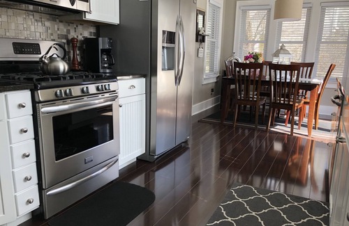 Elkhart Lake House | 30 Second Walk To Downtown