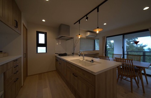 Kin House | 30 seconds walk to the sea 15 minutes by car to resort Newly built property Enjoy time with your/Kunigamigun Okinawa