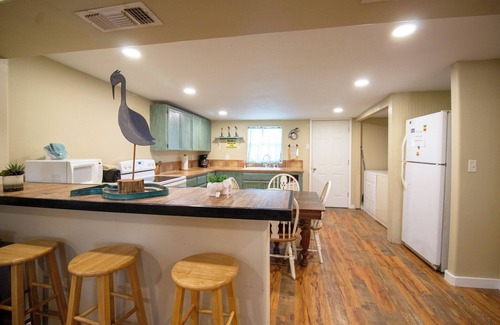 Port Mansfield House | 300 Copano-Cozy cabin with 2 bedrooms 2 baths