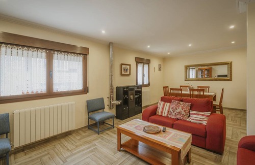 Quintana de Valdivielso House | 300 m² House ∙ 5 bedrooms ∙ 10 guests