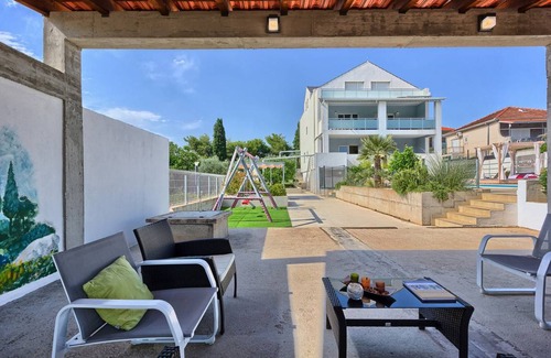 Okrug Donji House | 300 m² House ∙ 5 bedrooms ∙ 10 guests