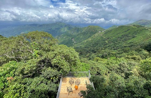 Vagamon Villa | 300 m² Villa ∙ 5 bedrooms ∙ 15 guests