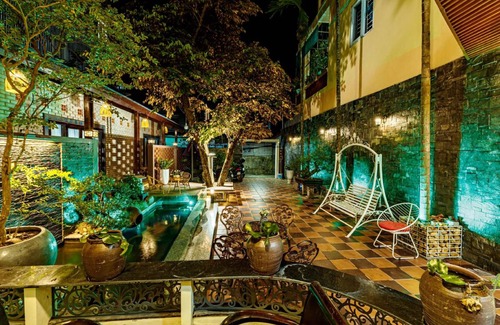 Hue City Centre Villa | 300 m² Villa ∙ 7 bedrooms ∙ 27 guests