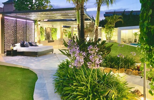 San Pedro de Alcantara Villa | 300 meters from beach, children's playground, heated pool, exterior kitchen/BBQ