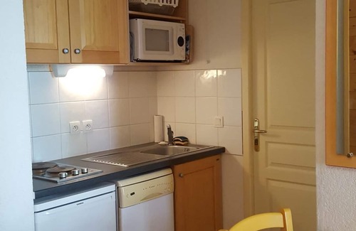 Aussois Apartment | 300m from resort center, Ground floor, terrace, tv, ski locker, 28m², Aussois