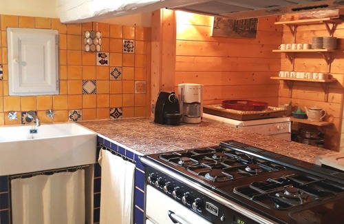 Fontes House | 300m² mill with swimming pool and multisport field in the countryside