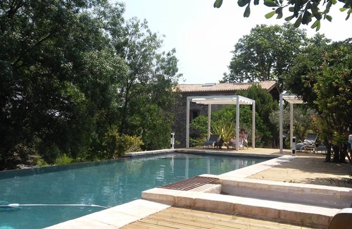 Fontes House | 300m² mill with swimming pool and multisport field in the countryside