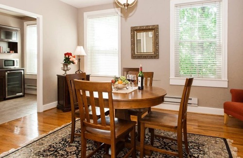 Mercersburg Bed & Breakfast | 301 - The Mercer Suite - James Buchanan Hotel