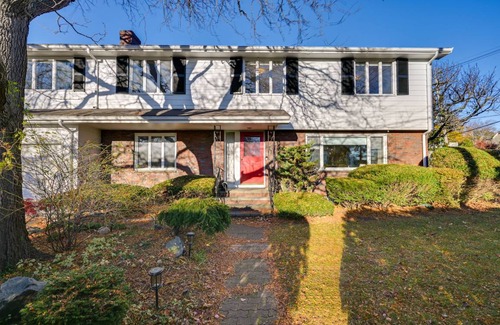 Marblehead House | 302 m² House ∙ 4 bedrooms ∙ 8 guests