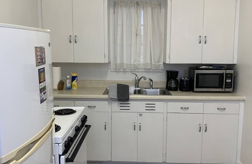 Boone Apartment | #303 The Victorian Suite, Apartment "A Winter Retreat in Boone, IA