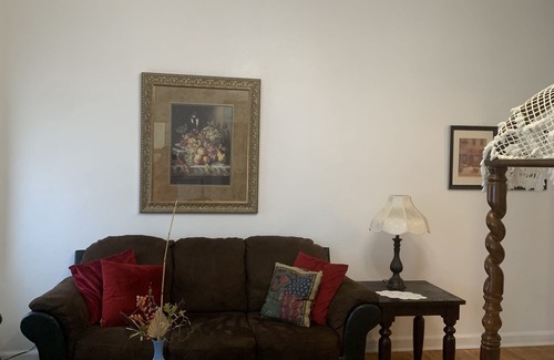 Boone Apartment | #303 The Victorian Suite, Apartment "A Winter Retreat in Boone, IA