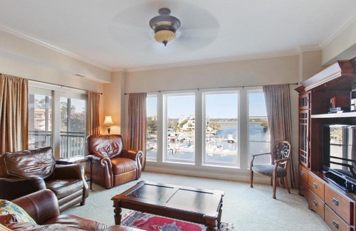 Shelter Cove Villa | 304 Main Sail