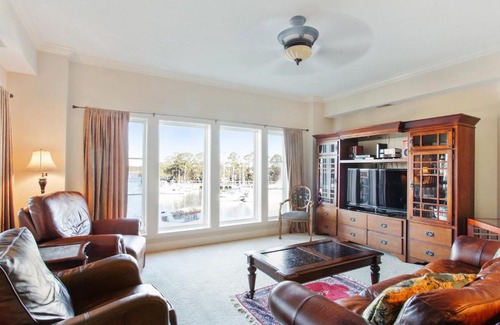 Shelter Cove Villa | 304 Main Sail