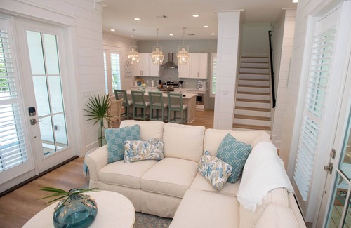 Seagrove Beach House | 30A Fun in the Sun 5 minute walk to a Public Beach no Private Beach Hassles
