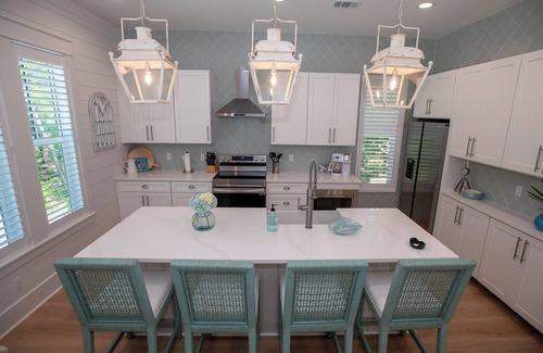 Seagrove Beach House | 30A Fun in the Sun 5 minute walk to a Public Beach no Private Beach Hassles