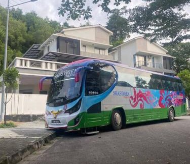 Bayan Lepas Villa | 30PAX 5BR Villa Kids Swimming pool, KTV, BBQ near SPICE Arena Penang 9800 SQFT