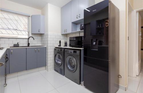 Sandown Apartment | 31 Madison Palms East