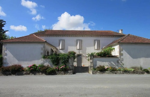 Fieux House | 310 m² House ∙ 6 bedrooms ∙ 14 guests