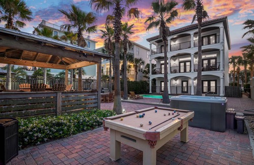 Frangista Beach House | 311 m² House ∙ 5 bedrooms ∙ 21 guests