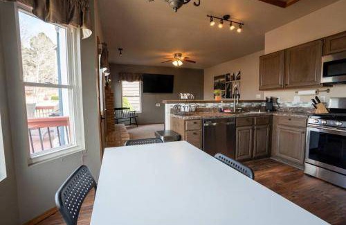 Northeast Colorado Springs House | 312 m² House ∙ 5 bedrooms ∙ 12 guests