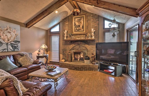 South Central Omaha House | 315 m² House ∙ 4 bedrooms ∙ 16 guests