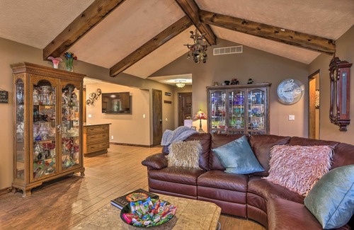 South Central Omaha House | 315 m² House ∙ 4 bedrooms ∙ 16 guests