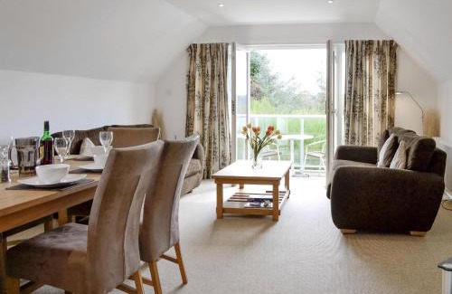 Inchmarlo House | 32 Queens Court