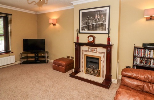 Stainburn House | 32 RAMSAY BROW, family friendly, with a garden in Workington
