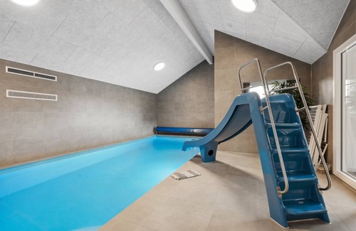 Houstrup House | 320 m² House ∙ 10 bedrooms ∙ 26 guests
