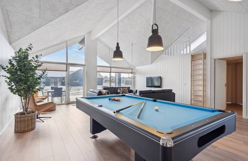 Houstrup House | 320 m² House ∙ 10 bedrooms ∙ 26 guests