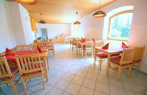 Sebestenice House | 320 m² House ∙ 8 bedrooms ∙ 20 guests